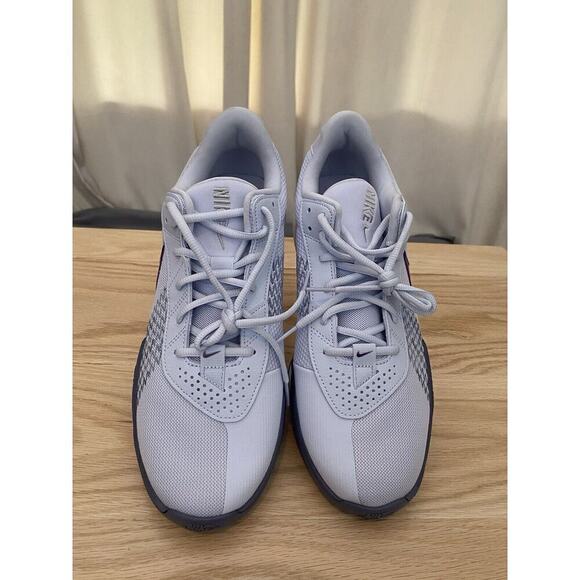 Nike G.T. Cut Academy Women’s Basketball Shoe Sz 12.5 - Picture 3 of 5